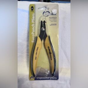 Jewelry Tools Oval EuroPunch Pliers 1x1.7mm. NWT